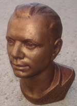 # sscp096a Cosmonaut Yuri Gagarin bust-sculpture